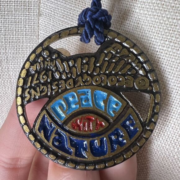 Vintage 1971 Ecology Designs Peace with Nature Pendant Necklace Hippie - Picture 3 of 6